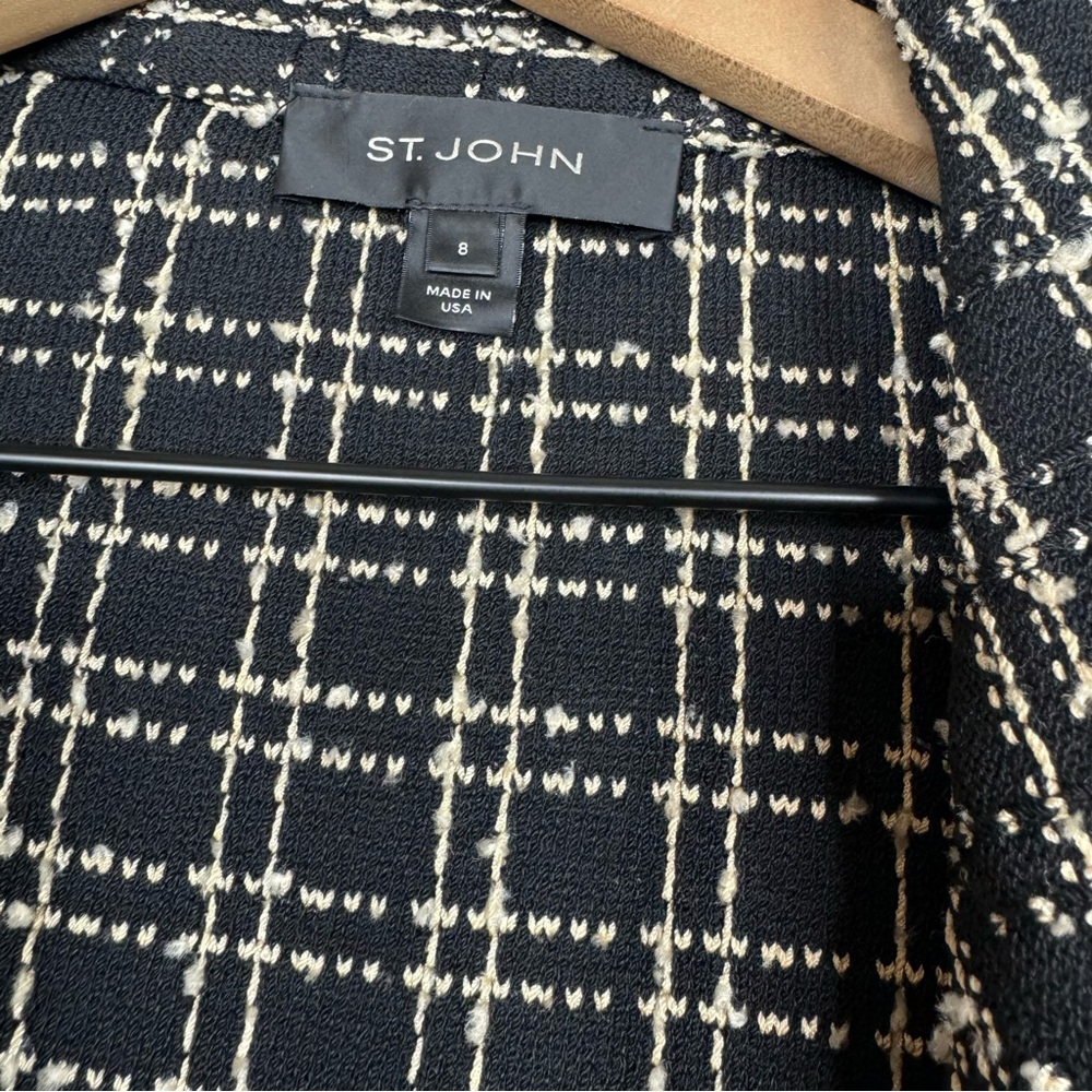 St John Boucle Tweed Knit Notch Lapel Button Front Blazer Jacket Buttons 8 - Picture 4 of 12